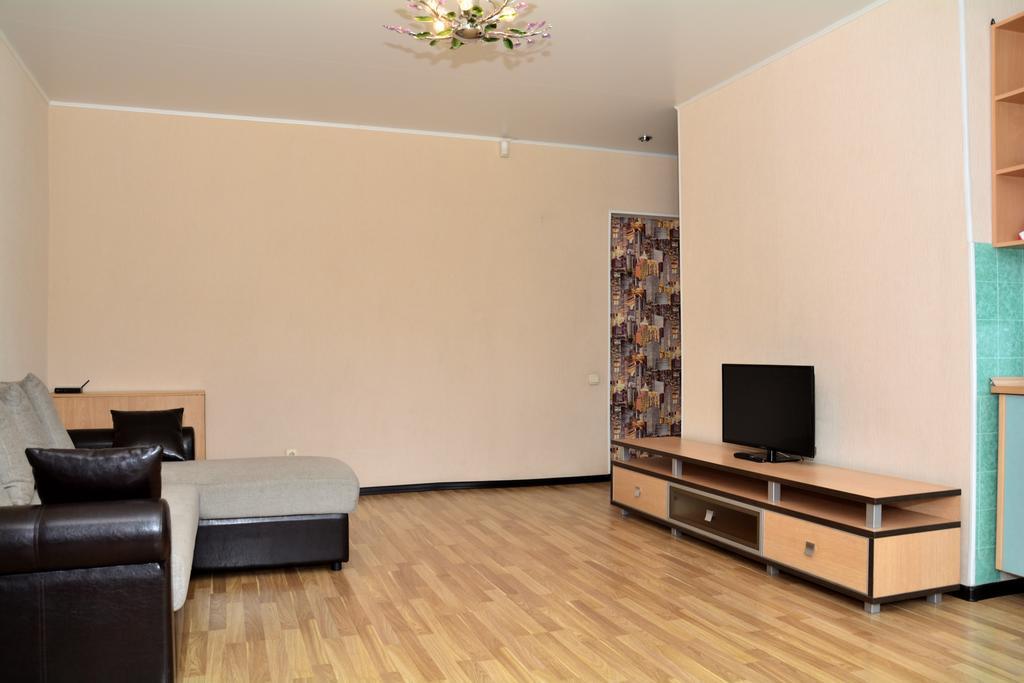 Apartments Engelsa 47A チェリャビンスク エクステリア 写真